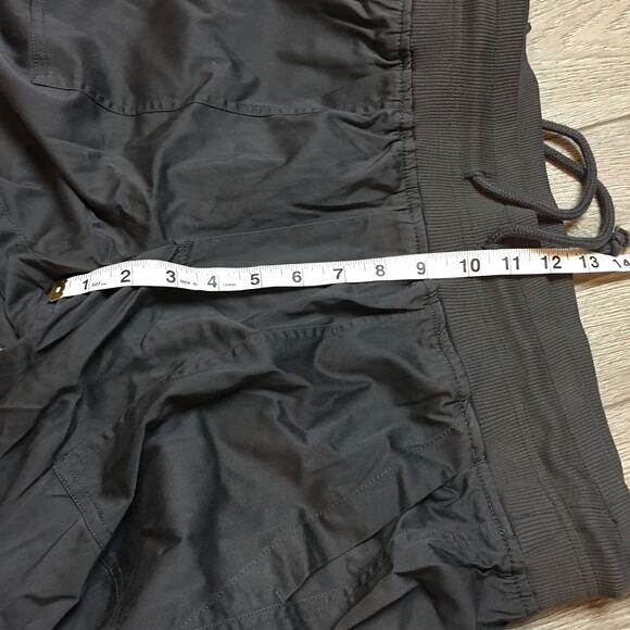 NWT Lou & Grey Grey Joggers Long Pants Size Medium - Picture 6 of 8